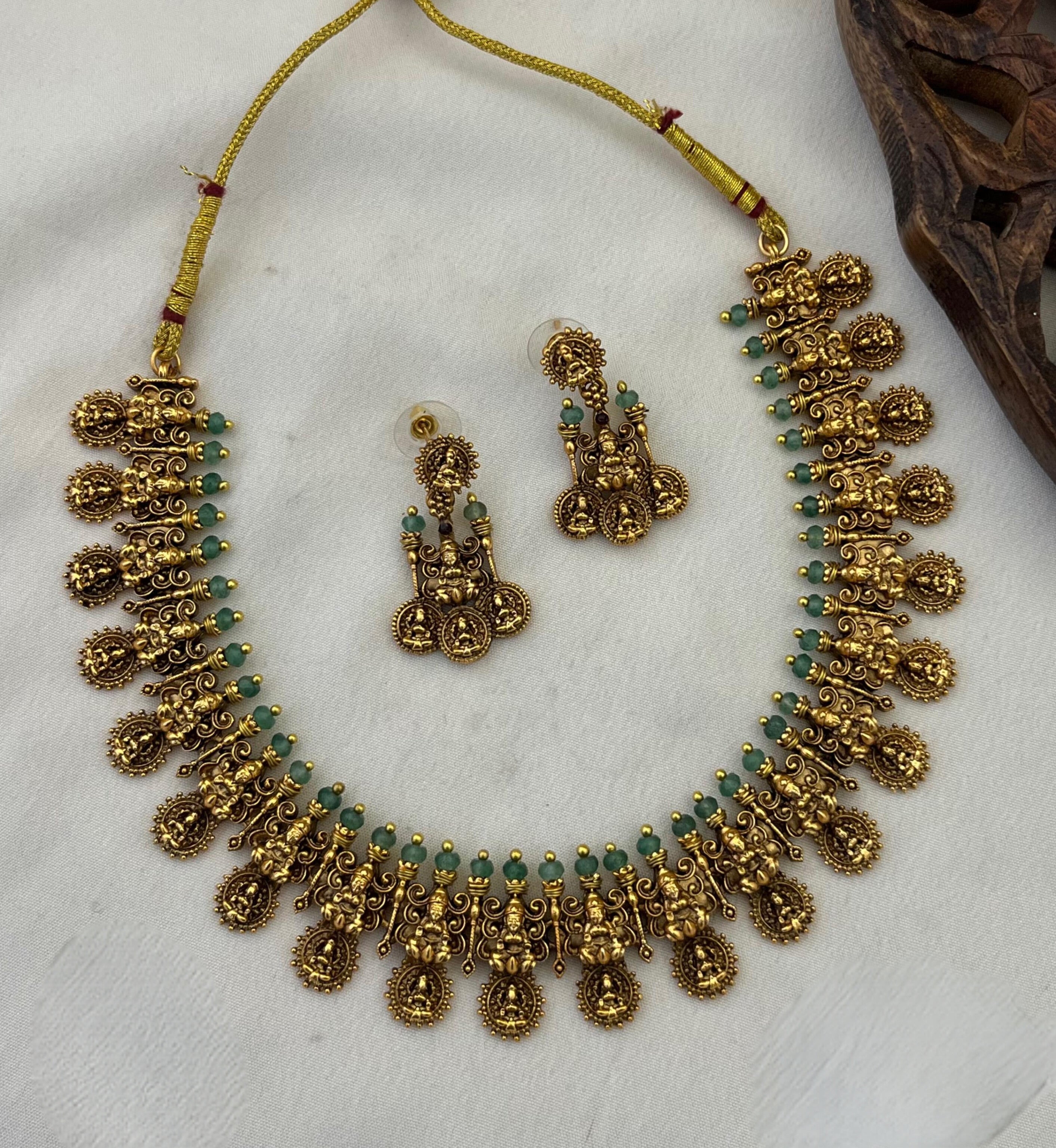 Sri Lakshmi Kasu Vaibhava Haram Short