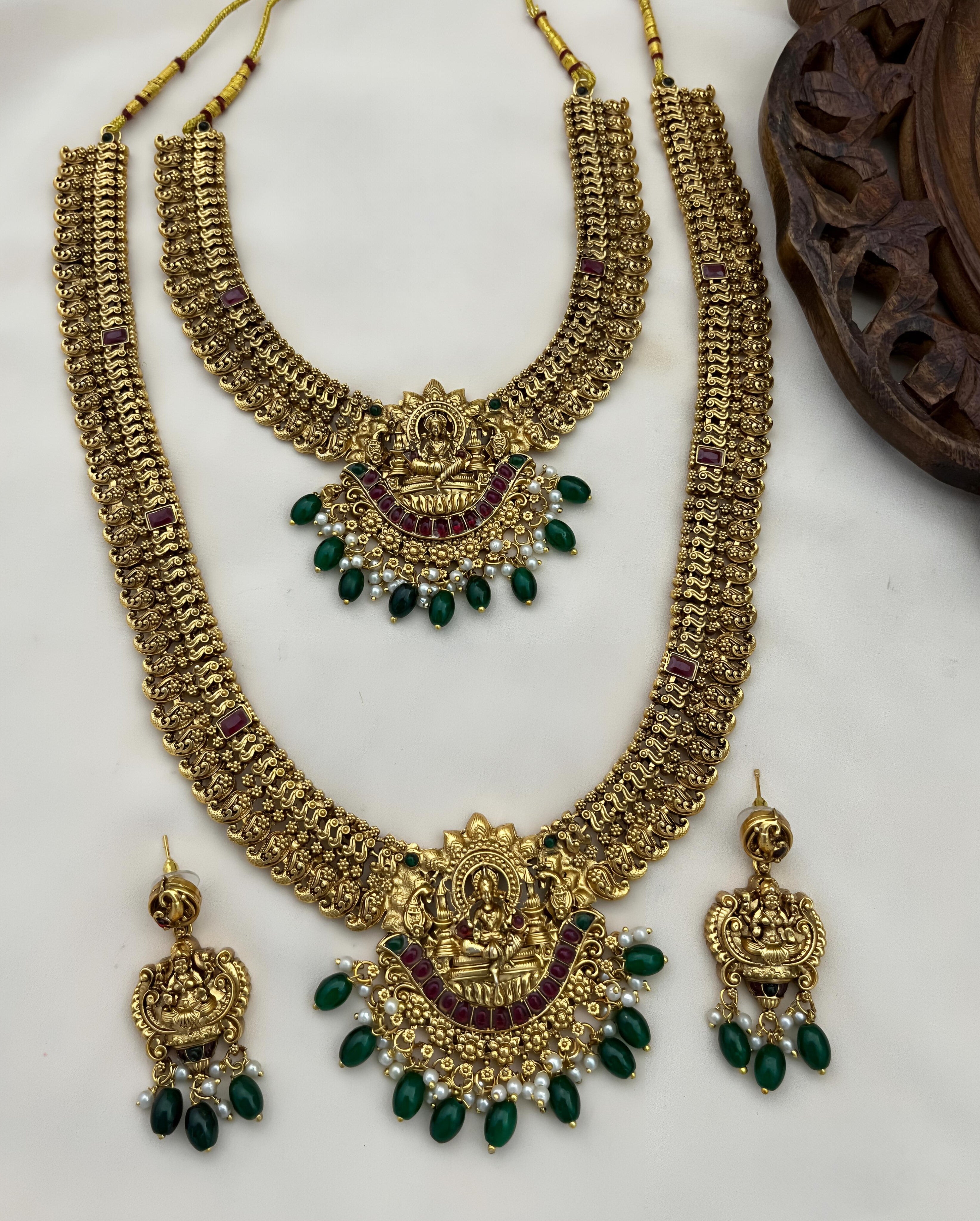 Rajlakshmi Antique Twin Haram