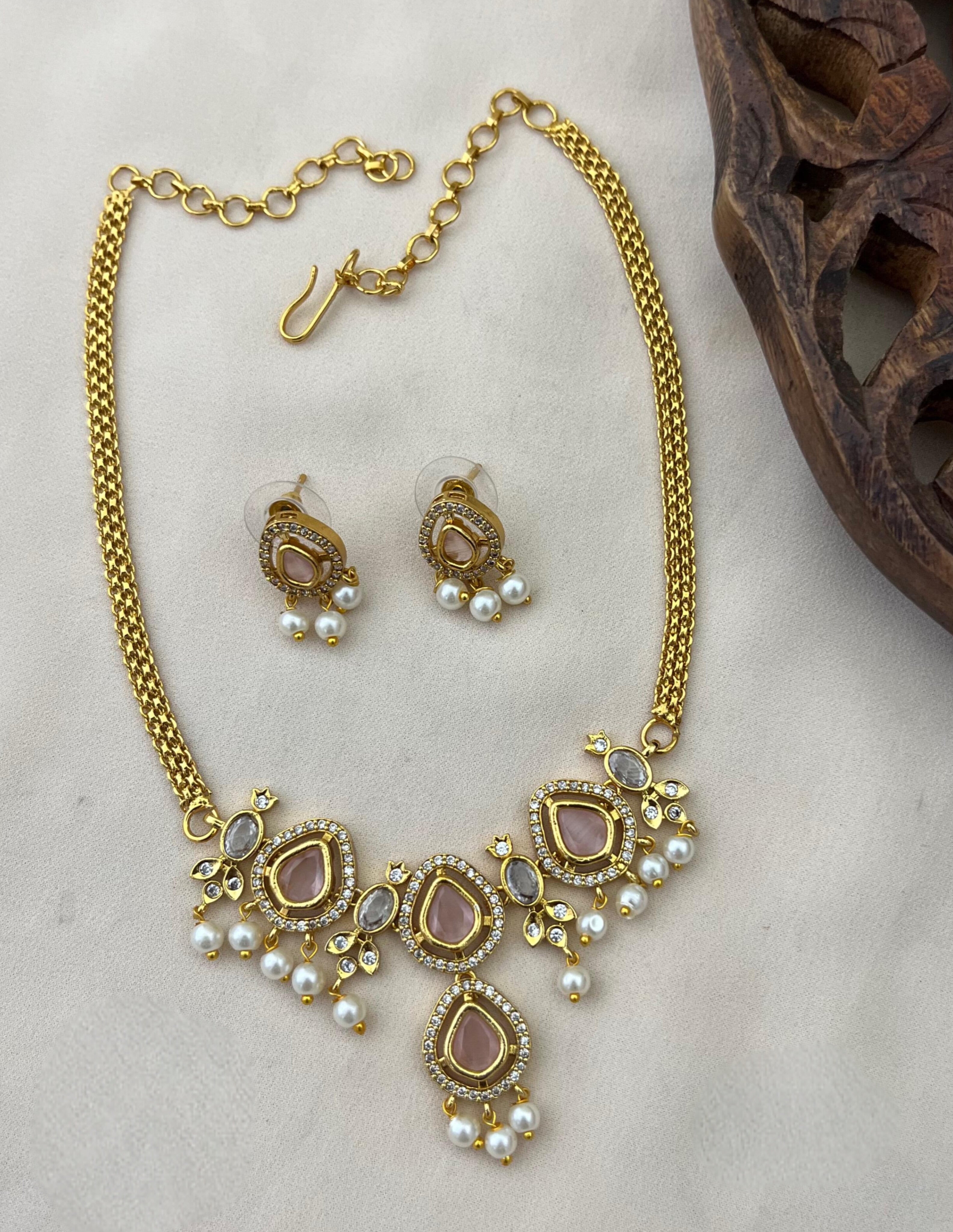 Rajsi  Dewdrop Necklace Set
