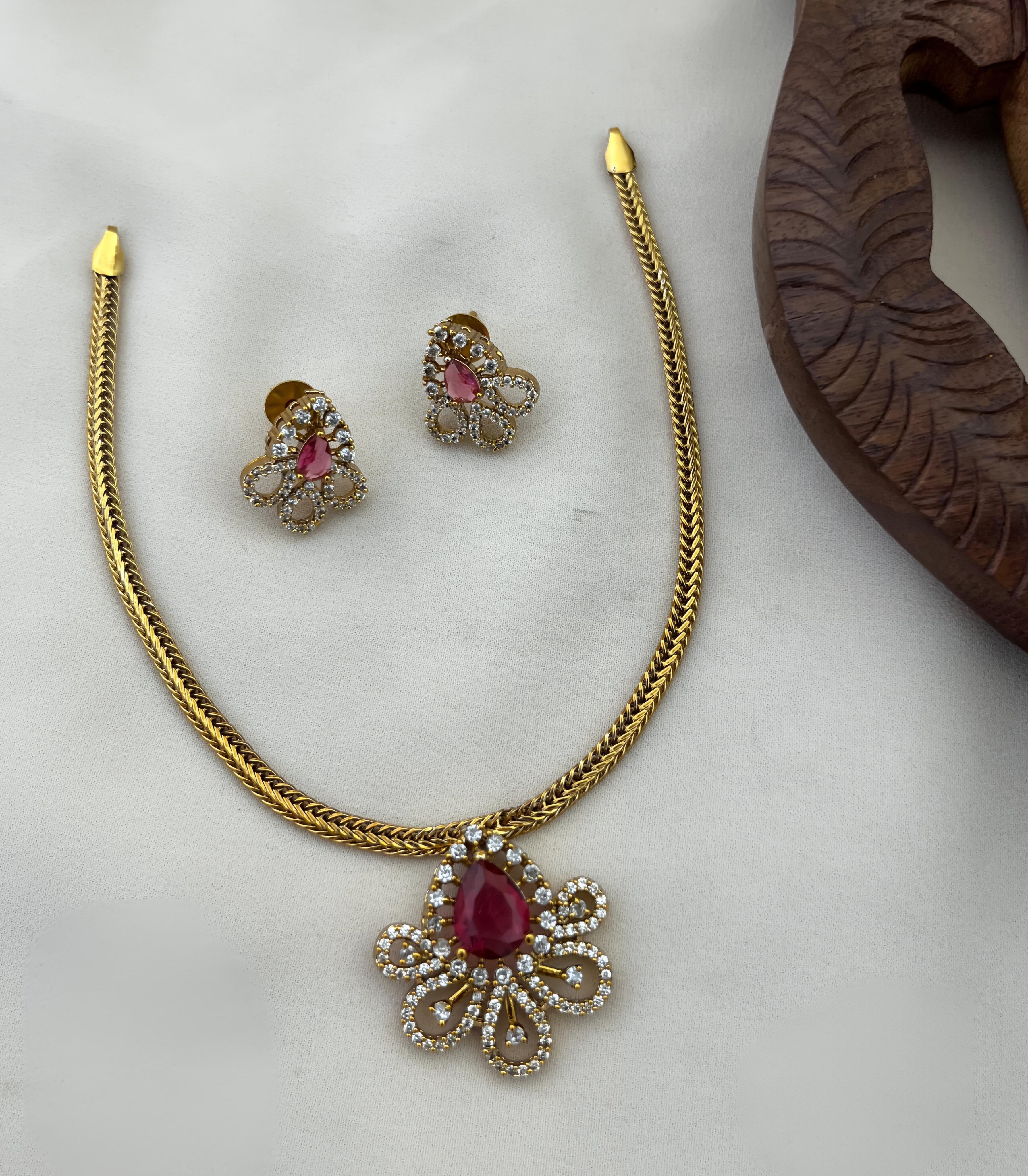 Saanvi Emerald Charm Set