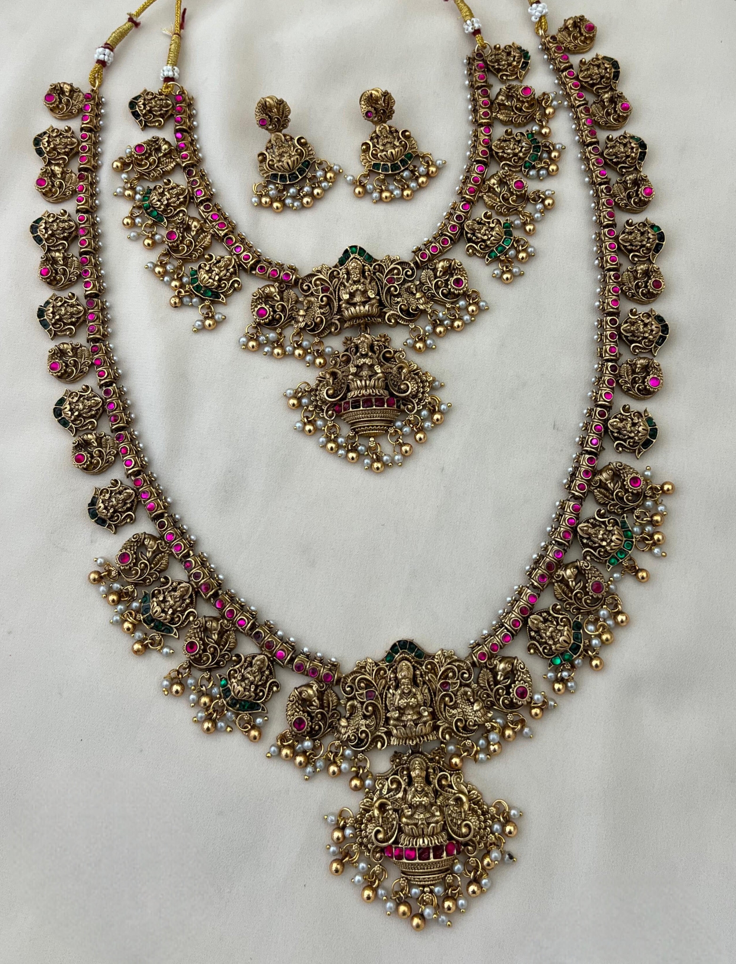 Sri Lakshmi Pink Mayura Vaibhavam