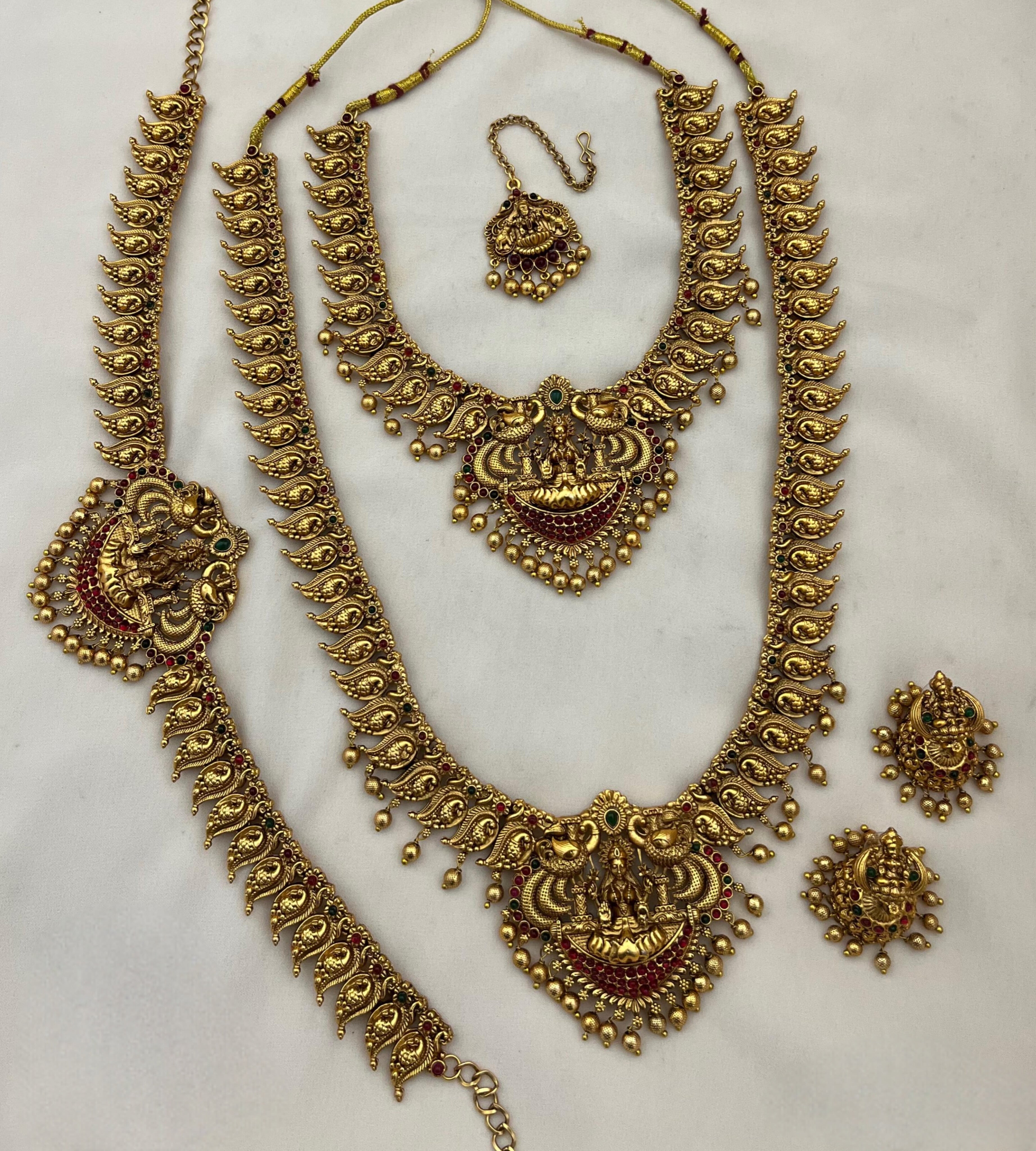 Sri Lakshmi Mayura Ratna Vaibha