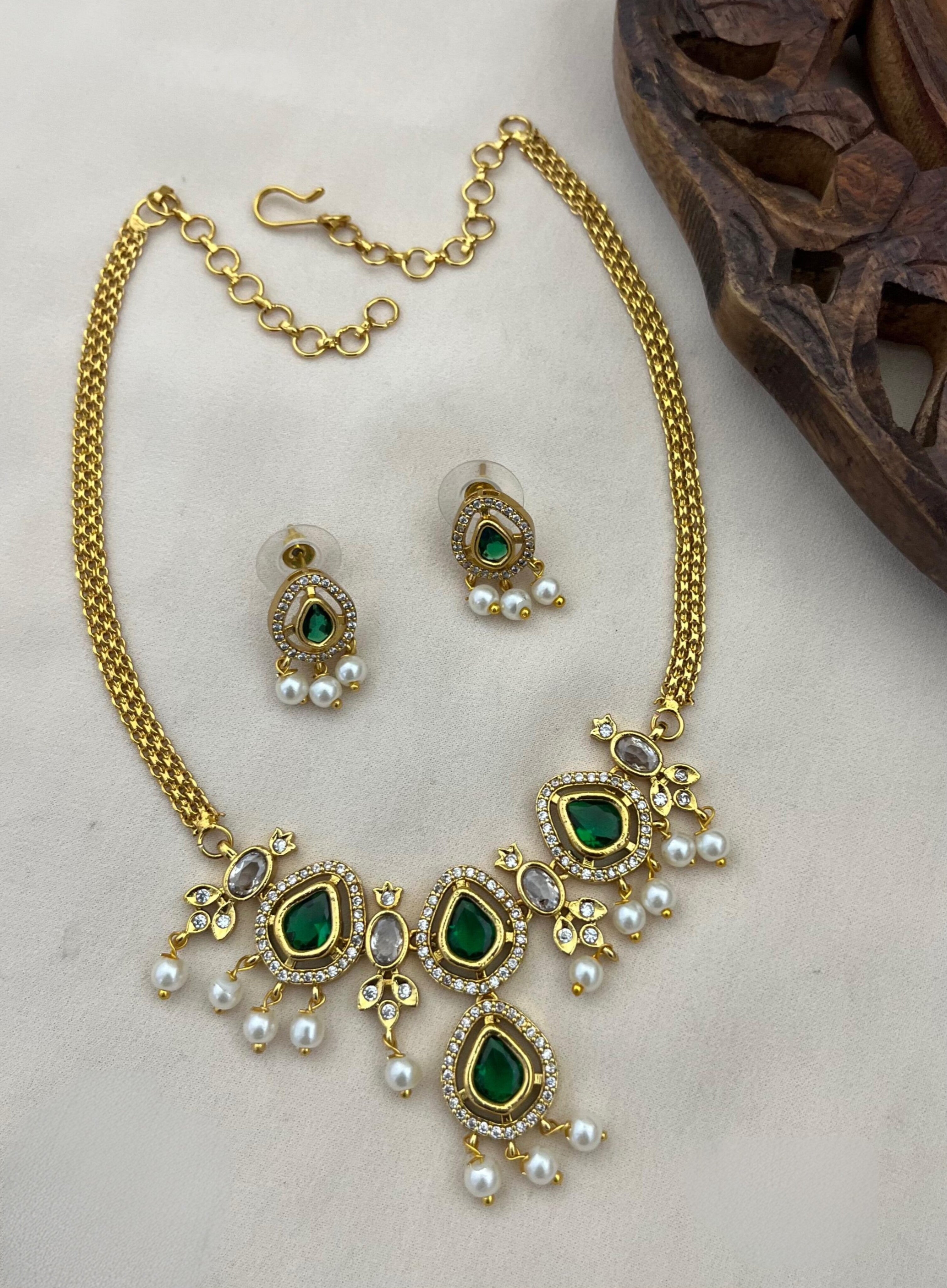 Rajsi  Dewdrop Necklace Set
