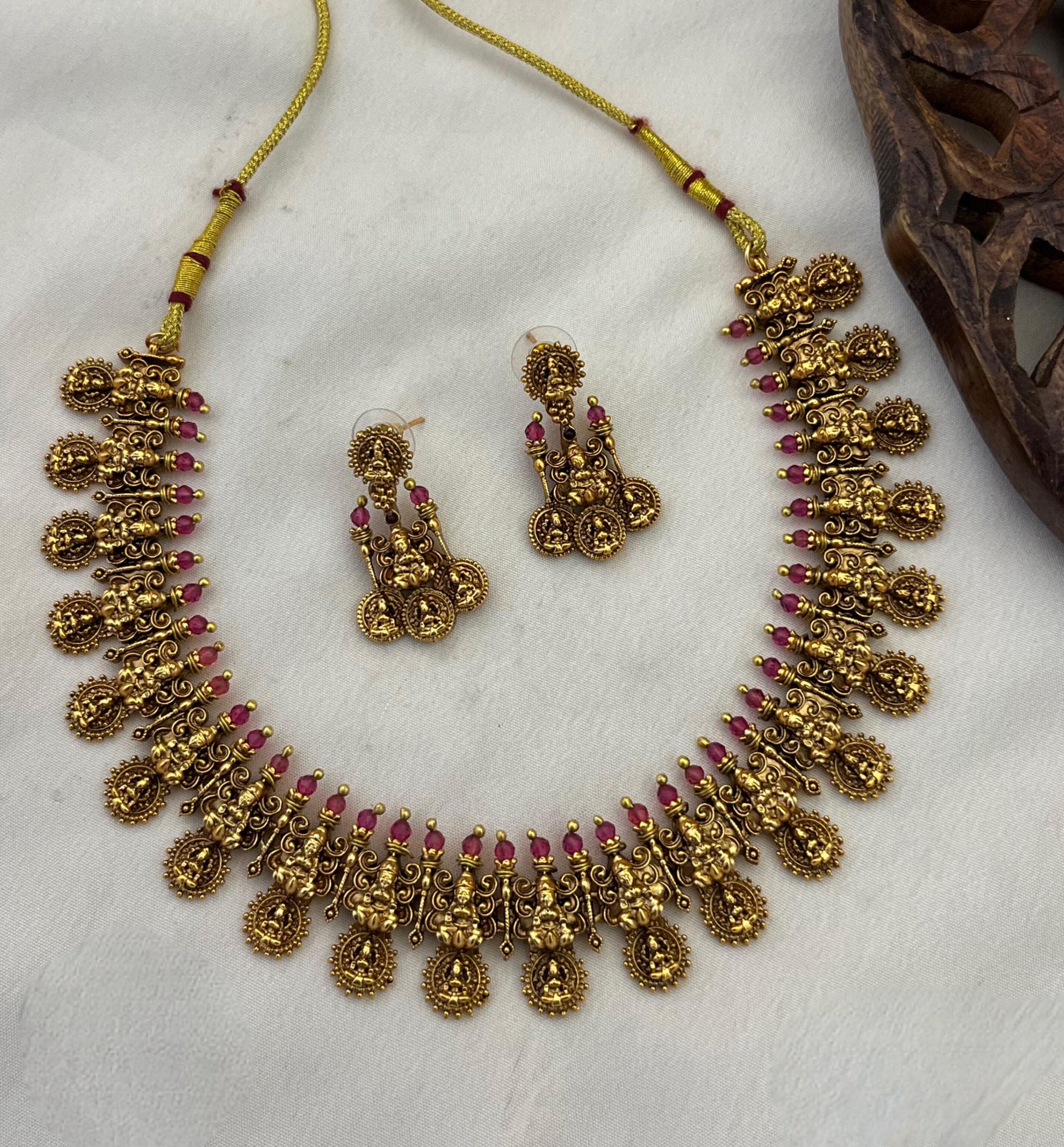 Sri Lakshmi Kasu Vaibhava Haram Short