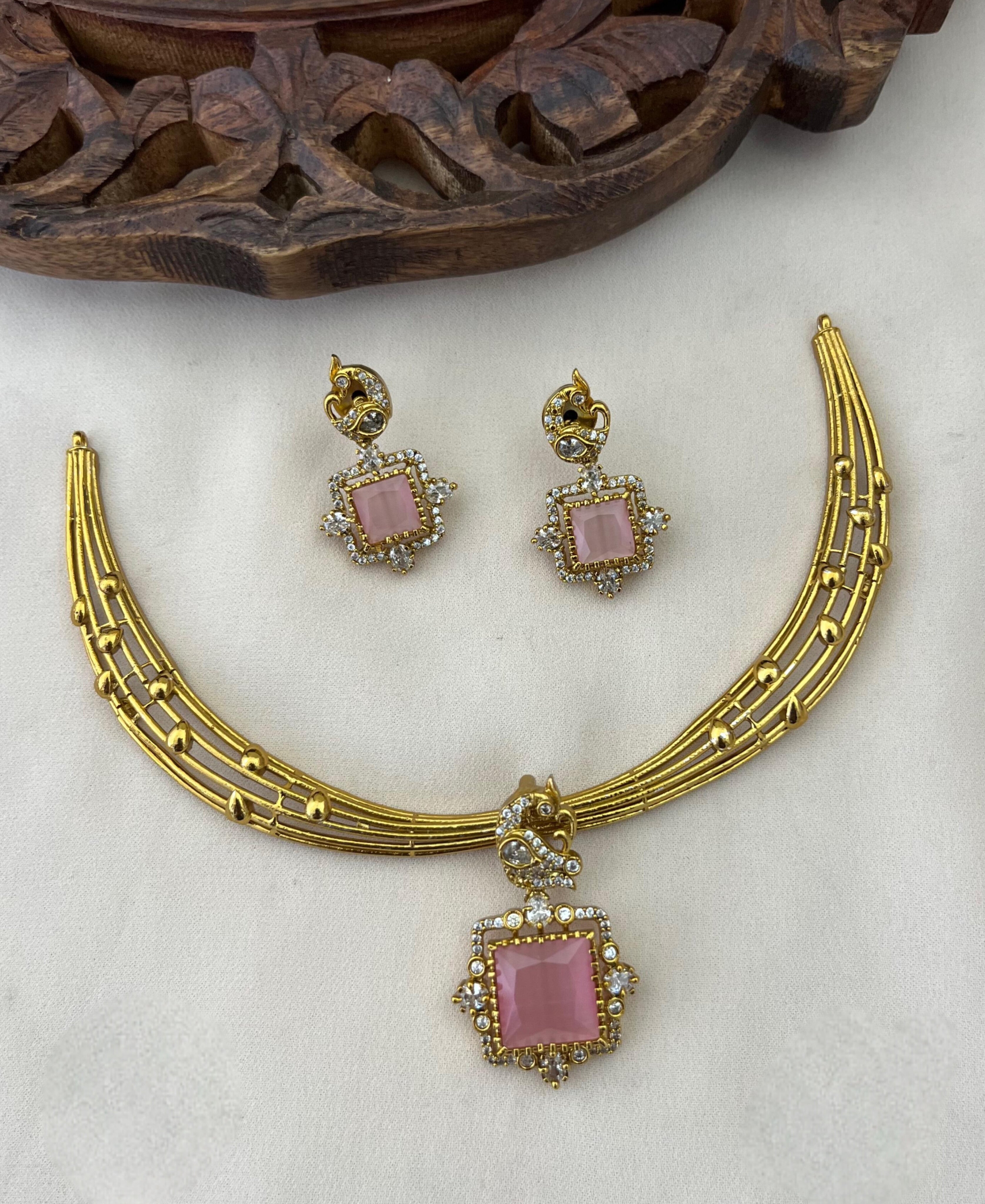 Roselle Peacock Choker Set