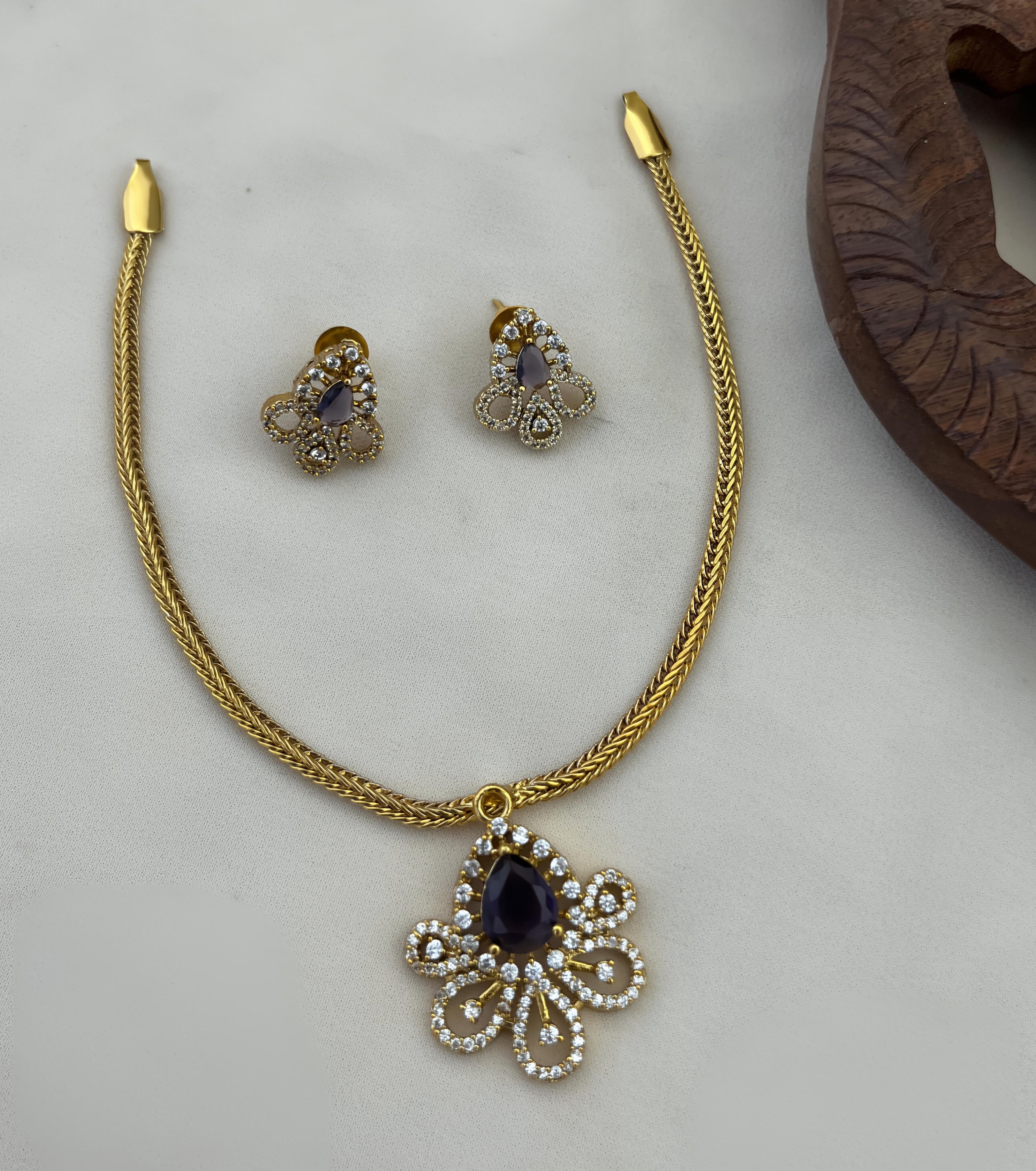 Saanvi Emerald Charm Set